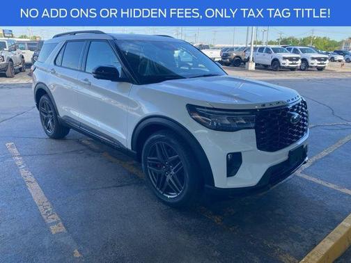 Star White Metallic Tri-Coat 2026 Ford Explorer ST