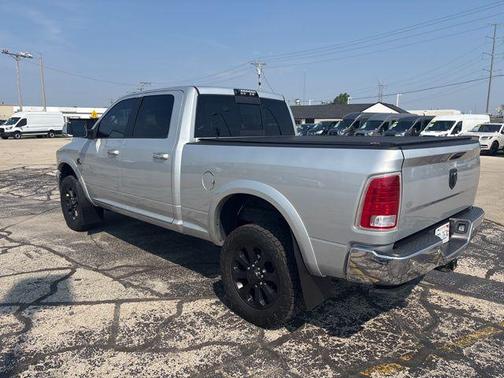 2018 RAM 2500 Laramie Crew Cab 4x4 6'4' Box