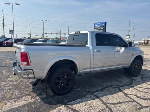 2018 RAM 2500 Laramie Crew Cab 4x4 6'4' Box