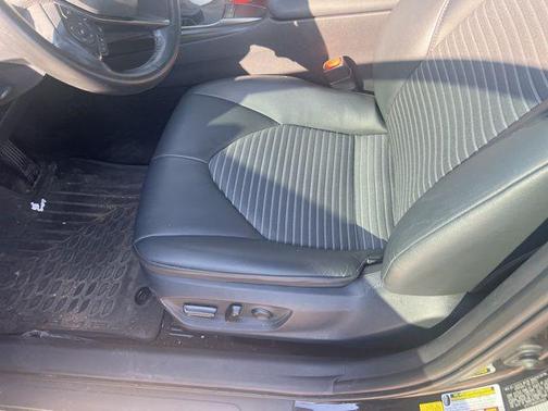 Midnight Black Metallic 2023 Toyota Camry SE