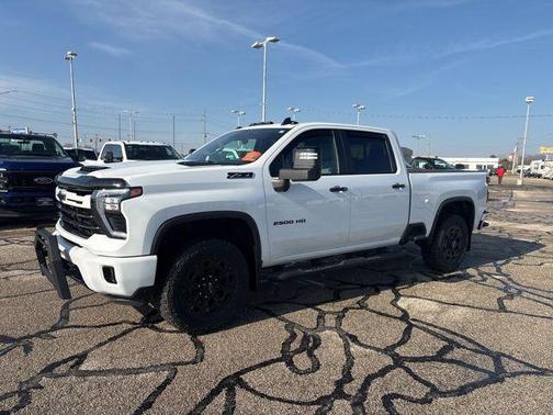 Summit White 2024 Chevrolet Silverado 2500 LT