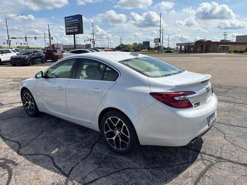 2017 Buick Regal Turbo Sport Touring
