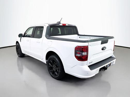 2025 Ford Maverick Lobo Standard