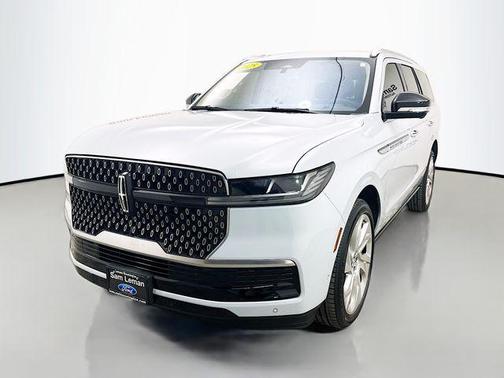 2025 Lincoln Navigator Reserve