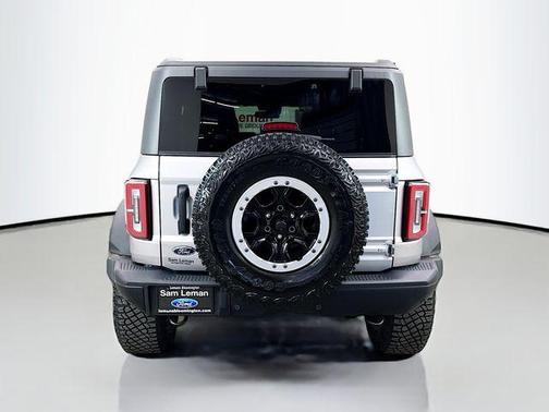 Silver Metallic 2024 Ford Bronco Badlands