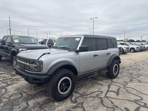 Silver Metallic 2024 Ford Bronco Badlands