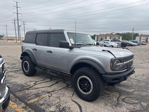 Silver Metallic 2024 Ford Bronco Badlands