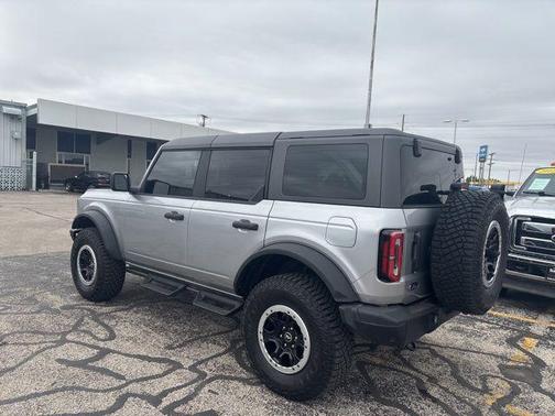 Silver Metallic 2024 Ford Bronco Badlands