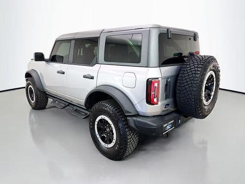 Silver Metallic 2024 Ford Bronco Badlands