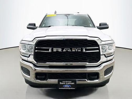 2022 RAM 2500 Tradesman Crew Cab 4x4 6'4' Box