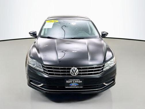 Deep Black 2017 Volkswagen Passat 1.8T S