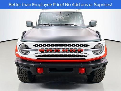 Oxford White 2025 Ford Bronco Stroppe Edition