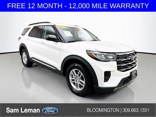 White Metallic 2025 Ford Explorer Active