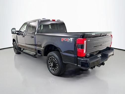 2025 Ford F-250 Platinum