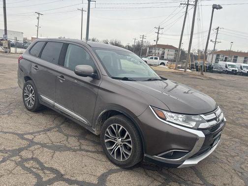 2018 Mitsubishi Outlander SE
