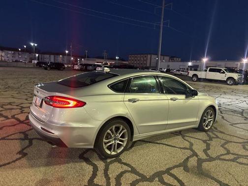 2019 Ford Fusion SEL