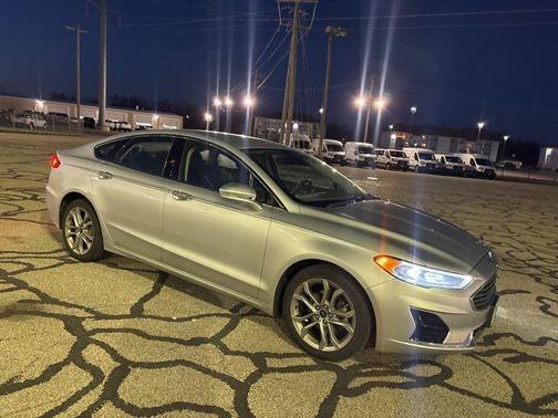 2019 Ford Fusion SEL