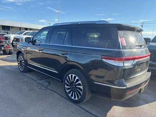 2024 Lincoln Navigator Black Label
