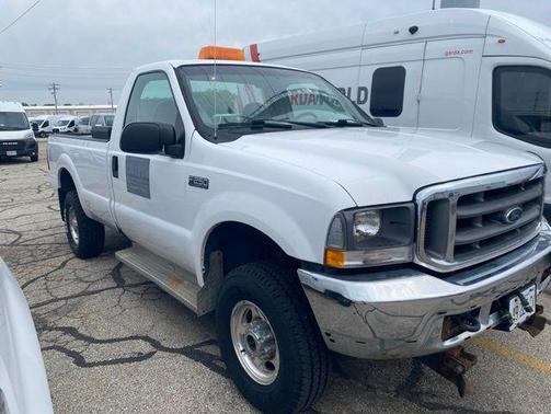 White 2004 Ford F-250 XL