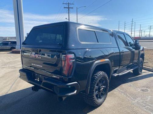 2024 GMC Sierra 2500 AT4