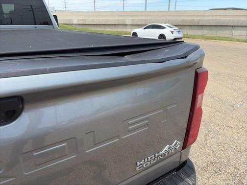 Sterling Gray Metallic 2024 Chevrolet Silverado 3500 High Country