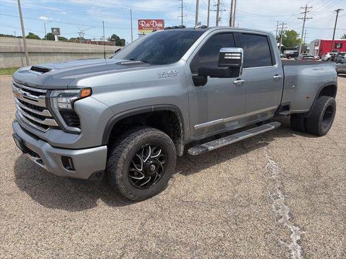Sterling Gray Metallic 2024 Chevrolet Silverado 3500 High Country