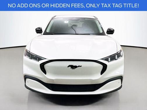 Star White Metallic Tri-Coat 2026 Ford Mustang Mach-E Premium