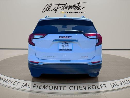 Summit White 2024 GMC Terrain AWD AT4