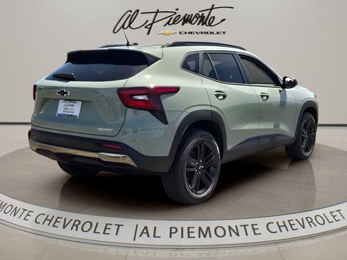 Cacti Green 2026 Chevrolet Trax FWD ACTIV