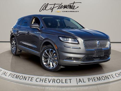 Asher Gray Metallic Clearcoat 2022 Lincoln Nautilus Reserve