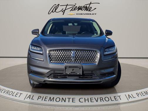 Asher Gray Metallic Clearcoat 2022 Lincoln Nautilus Reserve