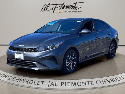 Gravity Gray 2024 Kia Forte LXS