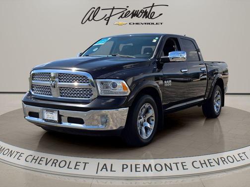 Brilliant Black Crystal Pearlcoat 2015 RAM 1500 Laramie