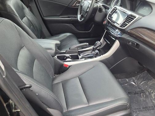 2017 Honda Accord Touring V6