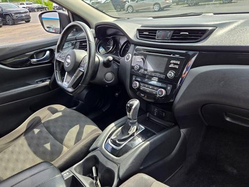 2018 Nissan Rogue Sport SV