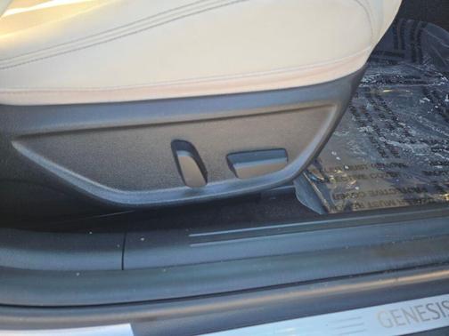 2023 Genesis G70 2.0T AWD