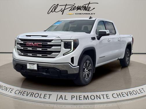 Summit White 2024 GMC Sierra 1500 SLE