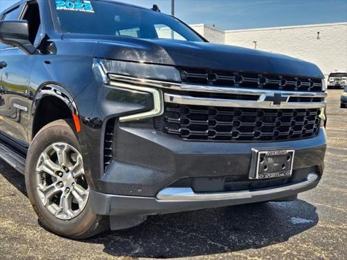2023 Chevrolet Suburban LS