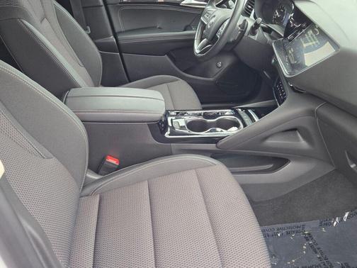 2022 Buick Envision FWD Preferred