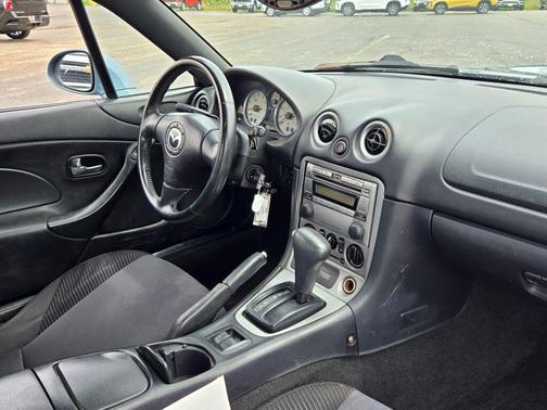 2005 Mazda MX-5 Miata Cloth