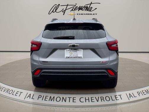 Sterling Gray Metallic 2026 Chevrolet Trax FWD 2RS