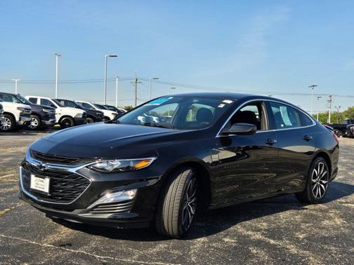 2022 Chevrolet Malibu FWD RS