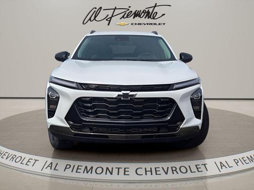 Summit White 2026 Chevrolet Trax FWD ACTIV