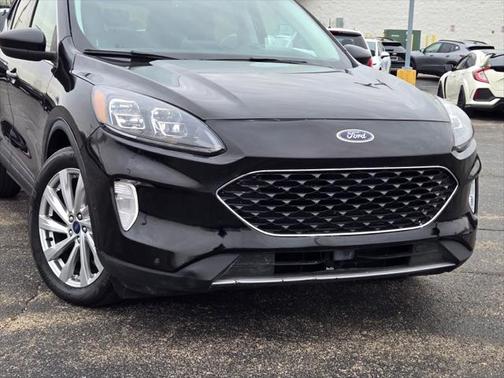 2022 Ford Escape Titanium