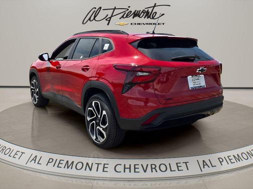 Apex Red 2026 Chevrolet Trax FWD 2RS