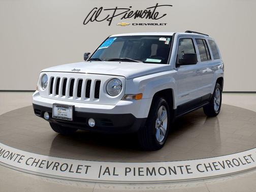 Bright White Clearcoat 2013 Jeep Patriot Sport