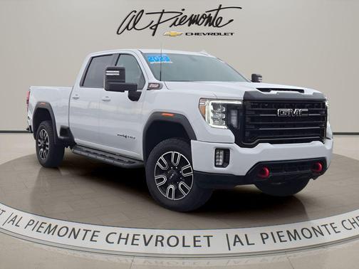 Summit White 2023 GMC Sierra 2500 AT4