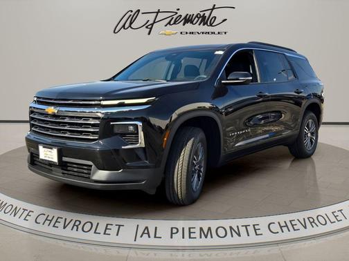 Black Metallic 2026 Chevrolet Traverse LT