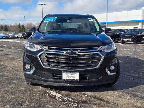 Mosaic Black Metallic 2020 Chevrolet Traverse LT Cloth