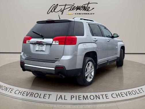 Quicksilver Metallic 2011 GMC Terrain SLT-2